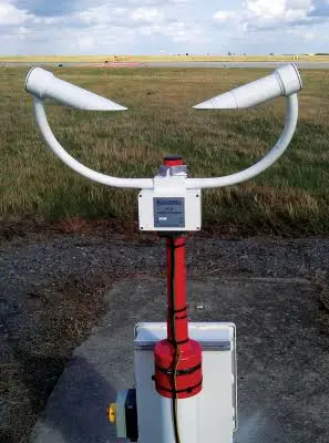 Optical visibility measurement instrument used to monitor atmospheric conditions